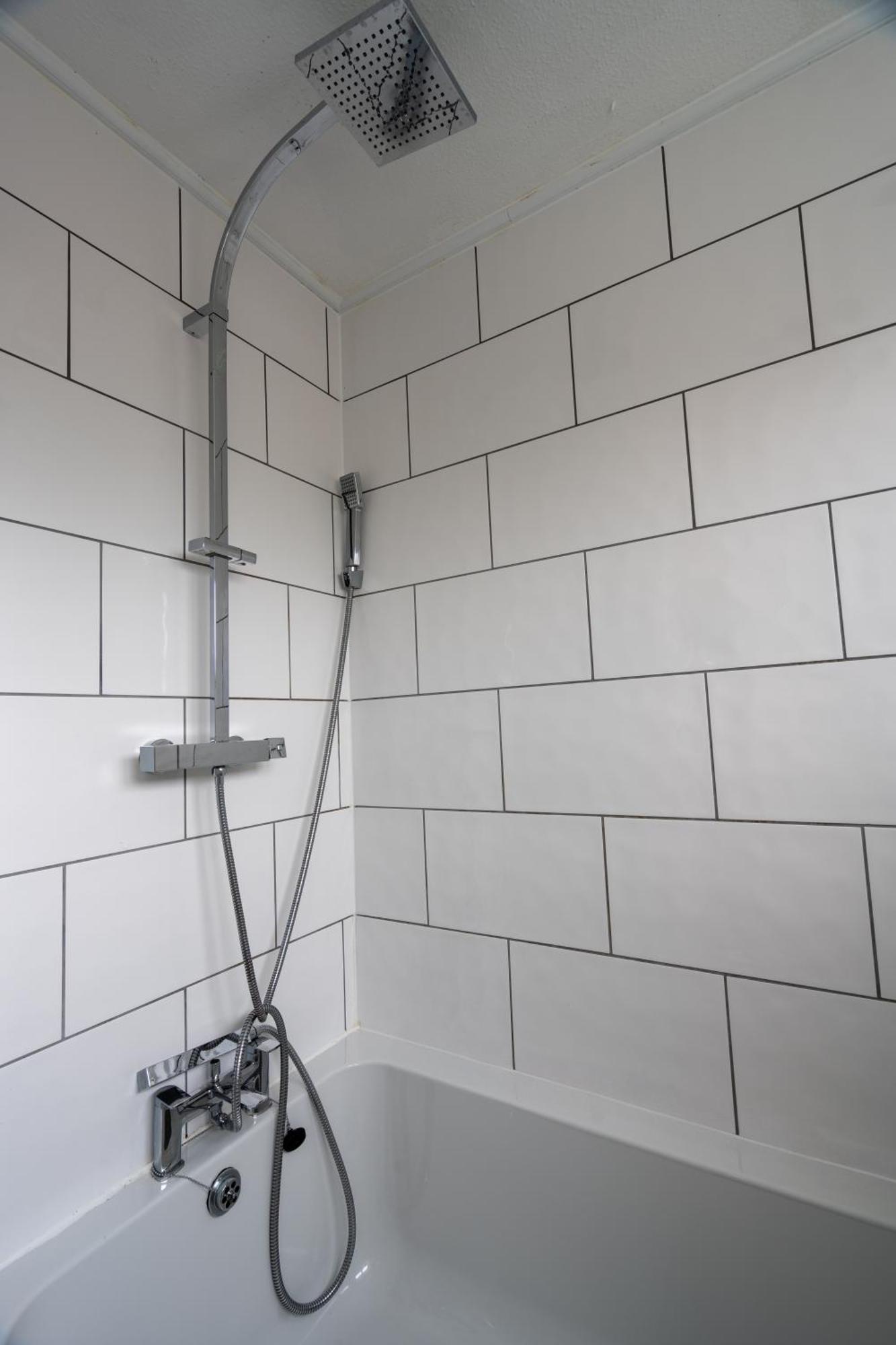 A Charming 3 Bed Home Next To Nec And Birmingham International Airport مارستون غرين المظهر الخارجي الصورة