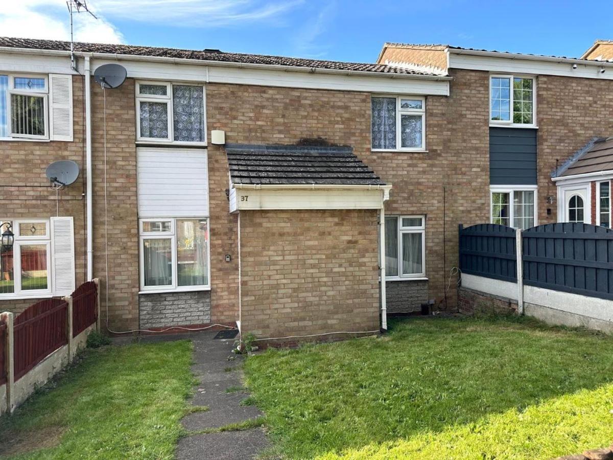 A Charming 3 Bed Home Next To Nec And Birmingham International Airport مارستون غرين المظهر الخارجي الصورة